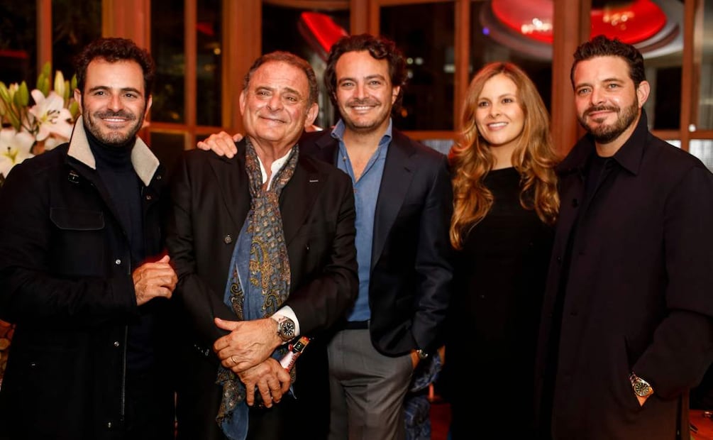 Santiago, Pepe, Pepe, Teresa y Diego Cuaik / Foto: Esteban Torreblanca