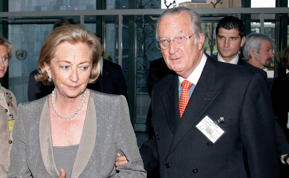 Los reyes de Bélgica modifican su contrato matrimonial ¿Querrán heredar lo menos a la princesa Delphine?