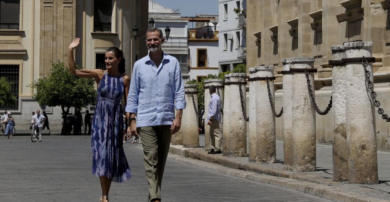 El rey Felipe de España enamora con guayabera en gira oficial
