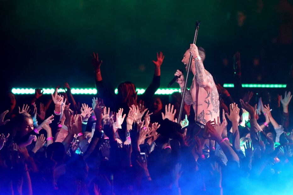 Maroon 5 encendió el medio tiempo del Super Bowl LIII 