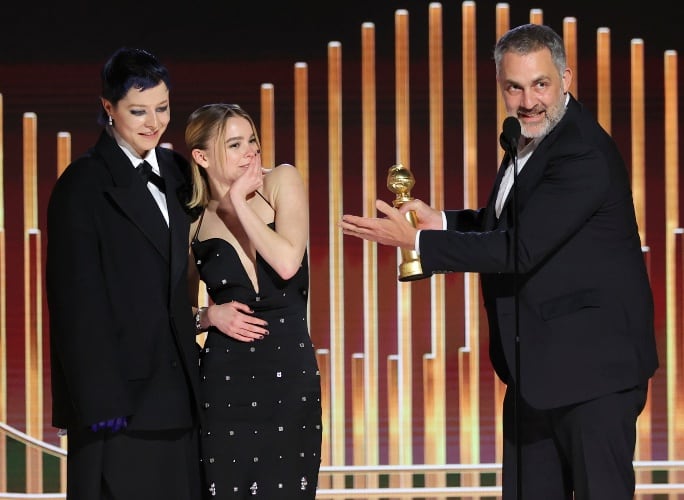 ¿Milly Alcock, actriz de "La casa del dragón", en estado de ebriedad durante los Golden Globes?