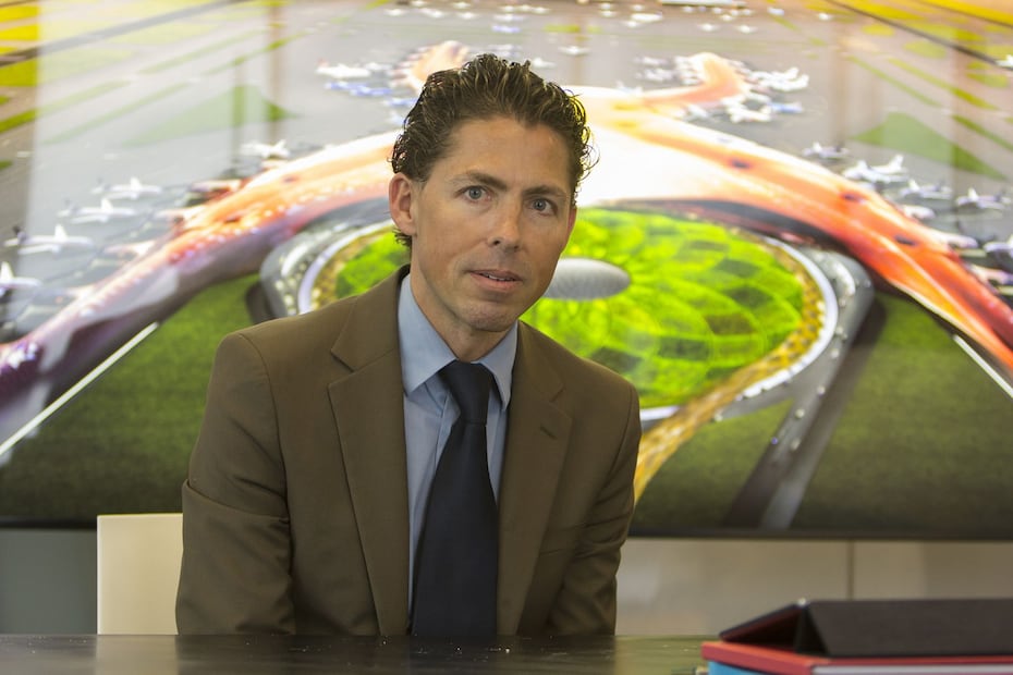 ¿Quién es Fernando Romero, el arquitecto que iba a construir el aeropuerto en Texcoco?