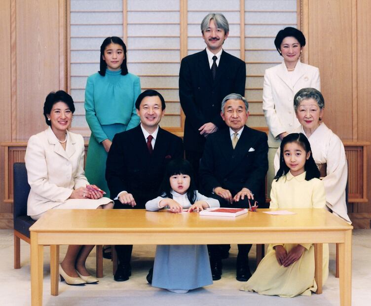 En Japón se abre la posibilidad de que las mujeres asciendan al trono