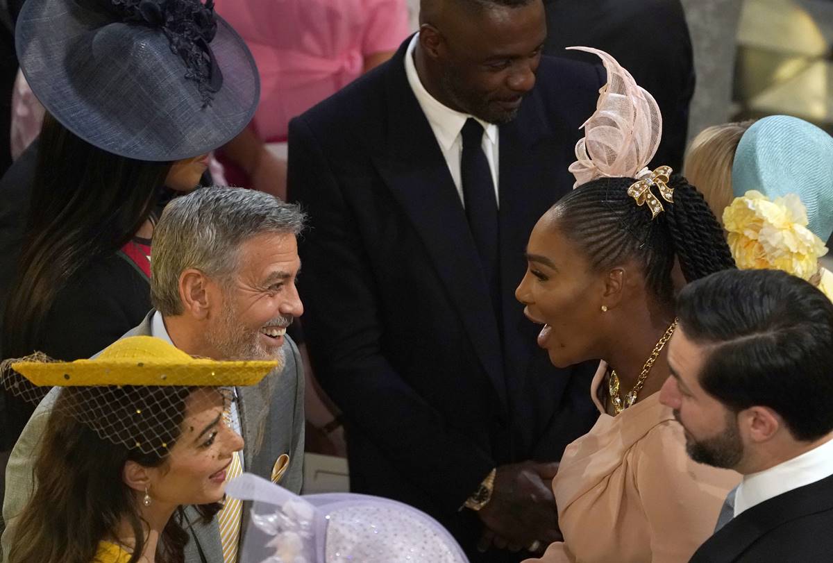 Revelan que Elton John y George Clooney enfrentan batalla por Meghan y Harry