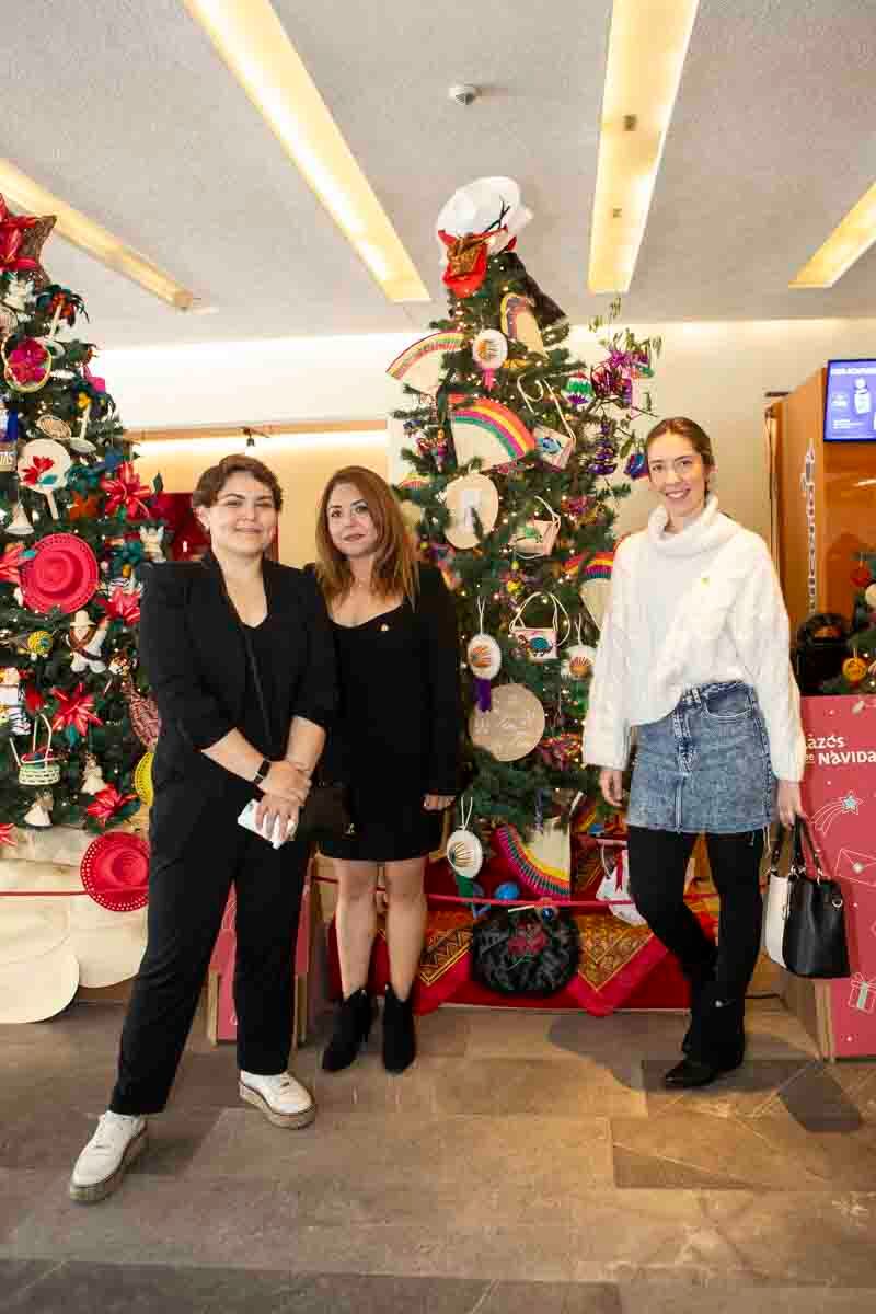 Fabiola Parada, Susan Torres y Oriana Camacho. (Foto: Esteban Torreblanca)
