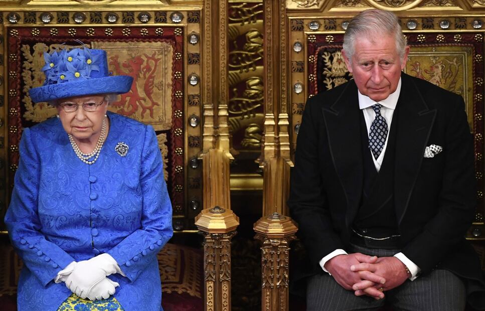 Carlos III tiene una fortuna más grande que la de Isabel II gracias a su frugal estilo de vida
