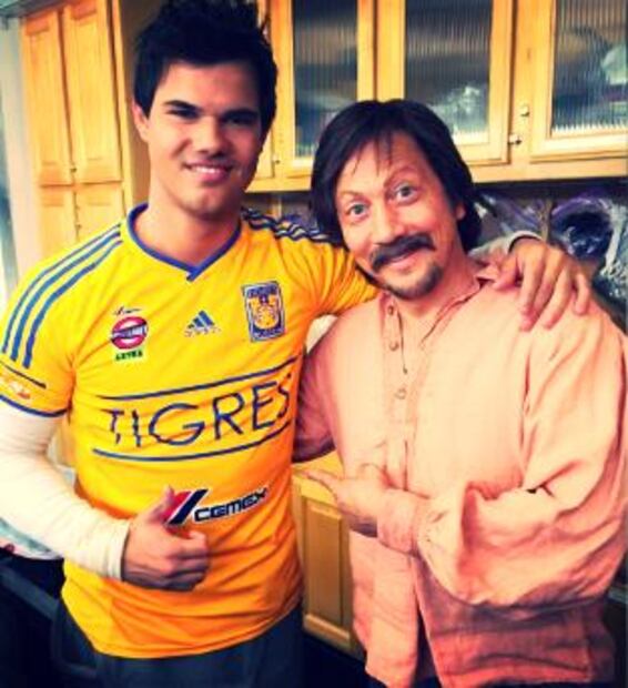 Duelo de famosos Tigres vs. Pumas