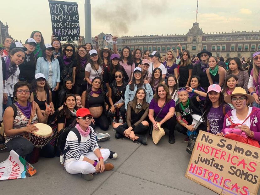 Alessandra Rojo de la Vega alza la voz en la marcha