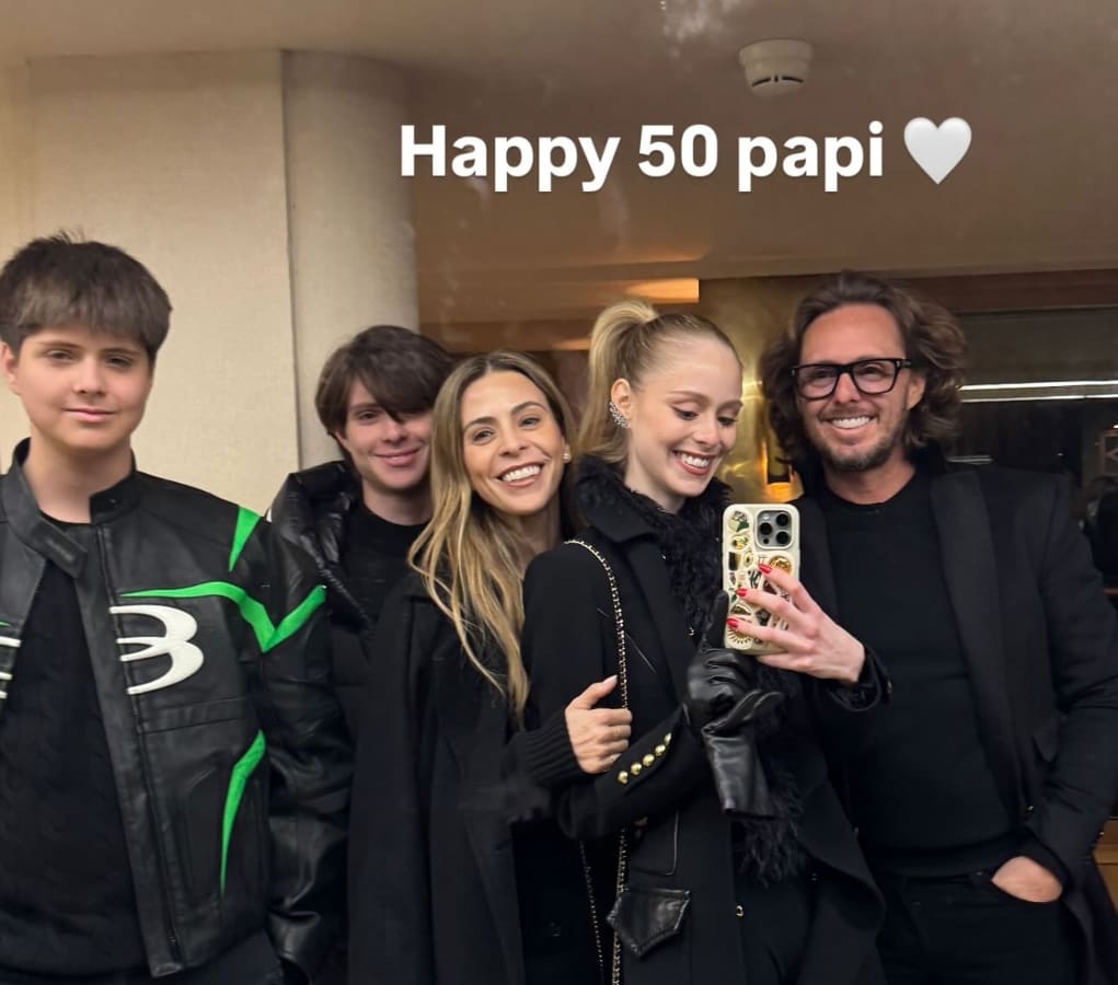 Loreto Peralta con sus papás y sus hermanos, Andrés y Carlos / Foto: Instagram