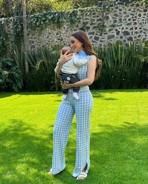 Cynthia Rodríguez y su hijo León/Instagram.