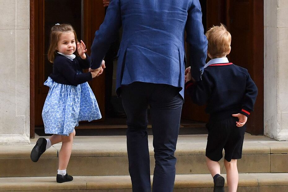 La princesa Charlotte y el príncipe George discuten hasta por juguetes y programas de televisión