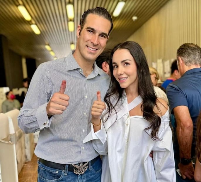María Elena Torruco, Miguel Torruco Garza, Chantal Torres y Carlos Slim Domit asisten a votar / Instagram