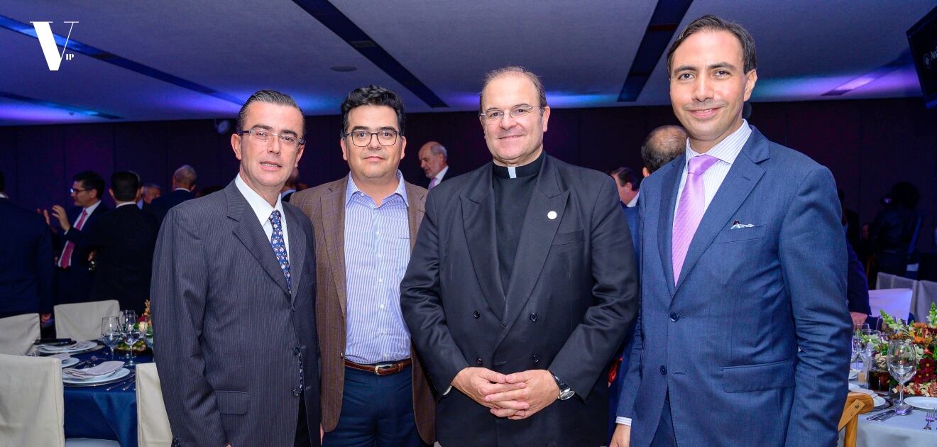 Cena de exalumnos en la Anáhuac 
