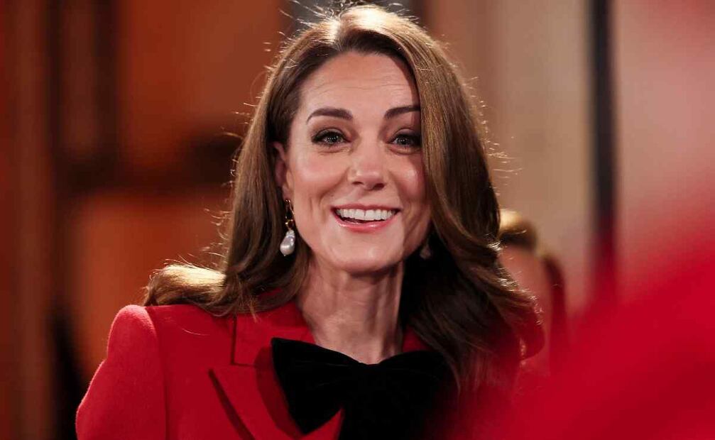 Kate Middleton se mostró sonriente durante el concierto de villancicos / Foto: AP
