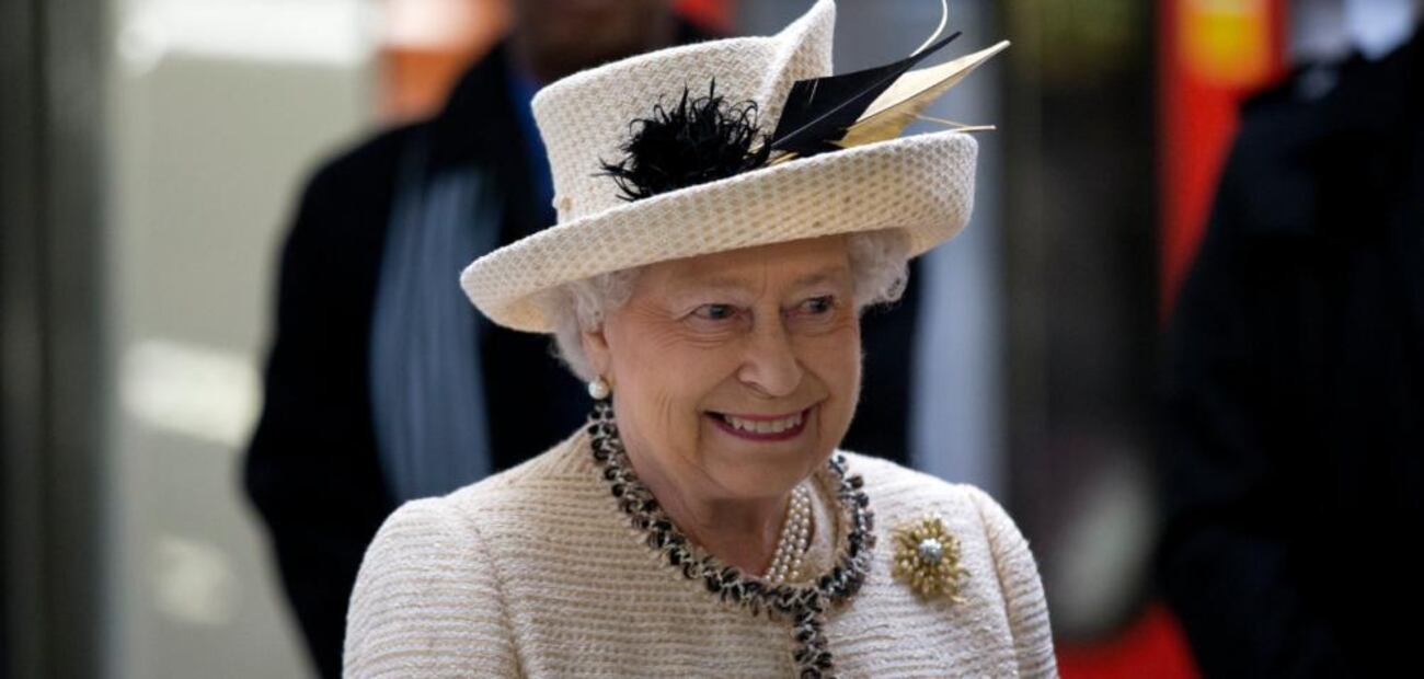 La Reina Isabel II, evacuada del Palacio por coronavirus