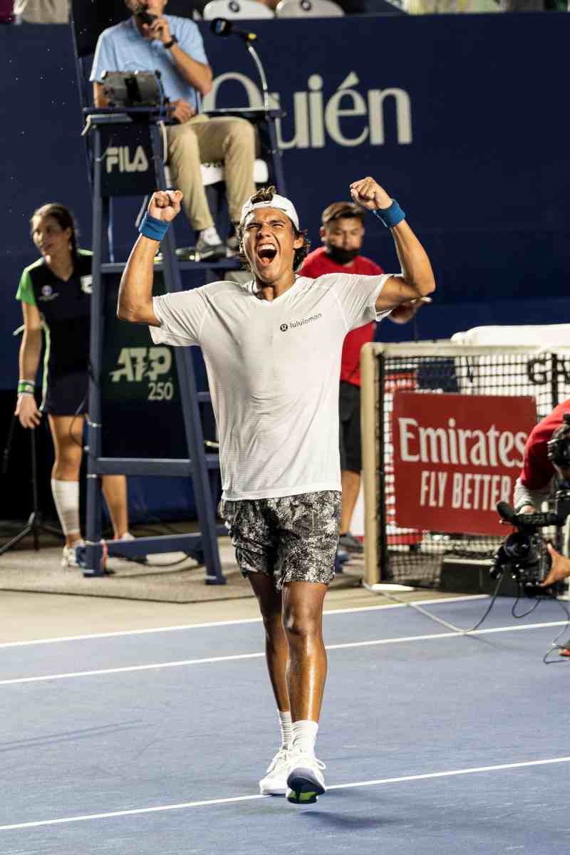 Ana Boyer cautiva en Abierto de Tenis de Los Cabos