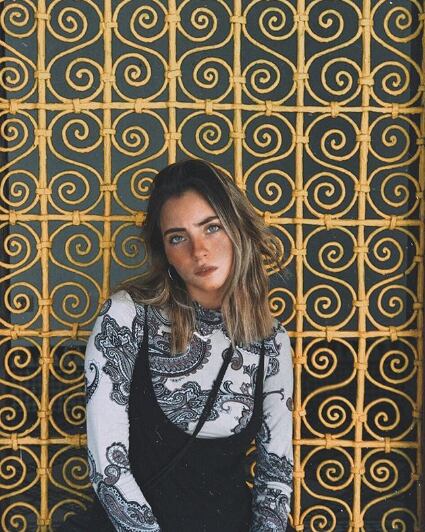 Camila, hija de 'El Negro' Araiza, debuta en televisión 