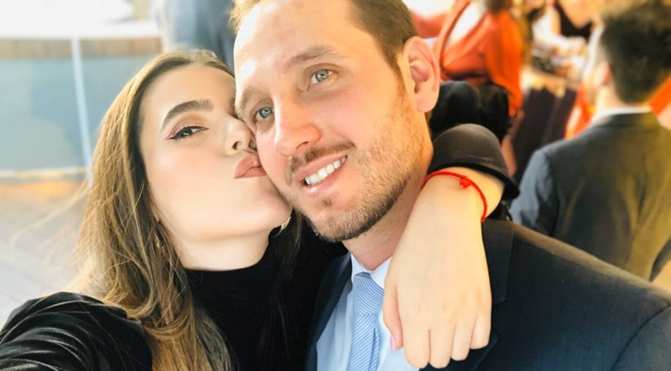 Camila Fernández visita a su mamá como una mujer casada