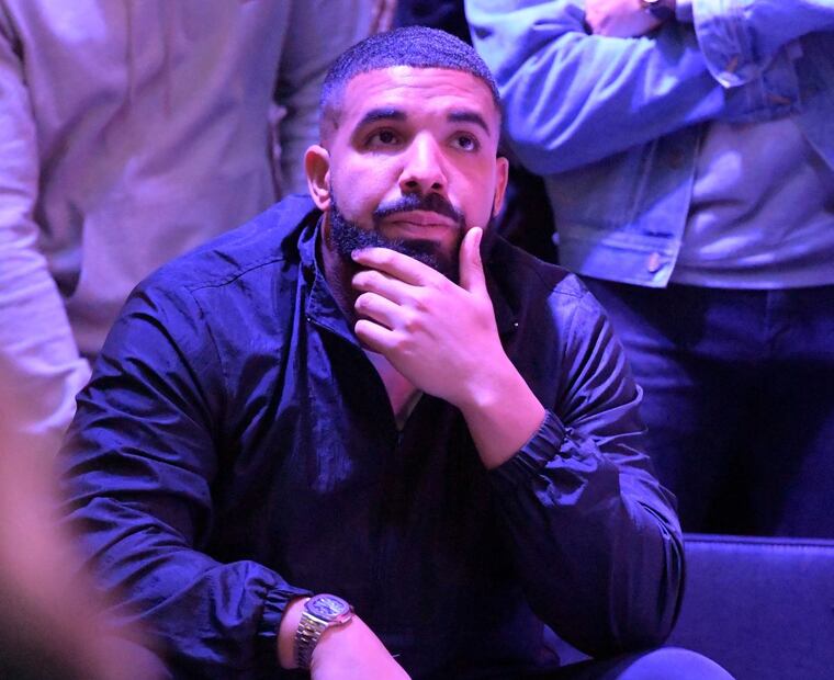 Drake duerme en un colchón que le costó más de ¡10 millones de pesos!