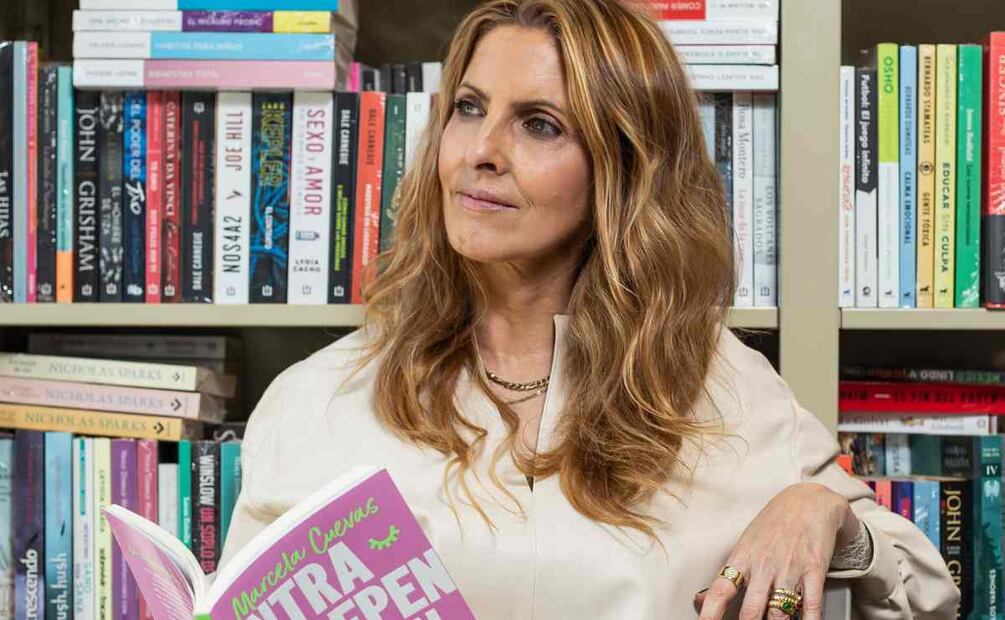 Marcela Cuevas nos habla de su libro "Intradependencia" / Foto: Esteban Torreblanca
