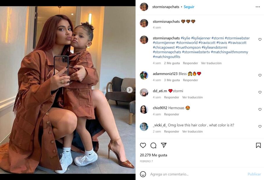 Niñas famosas con lujosos y extravagantes bolsos, desde Birkin hasta Chanel 