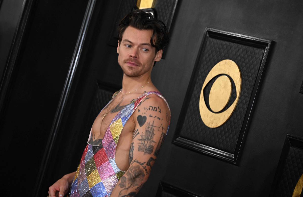 El arriesgado look de Harry Styles para los Grammy 2023