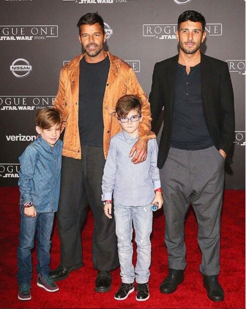 La primera fotografía en familia de Ricky Martin