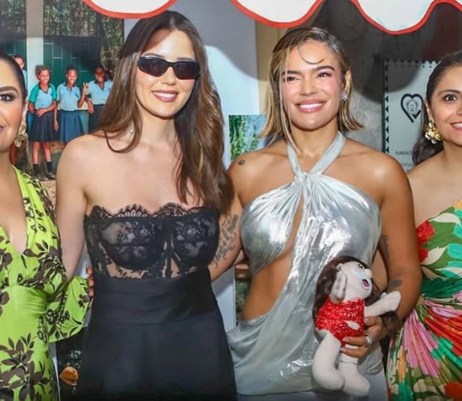 Lorena González y Karol G / Foto: Instagram