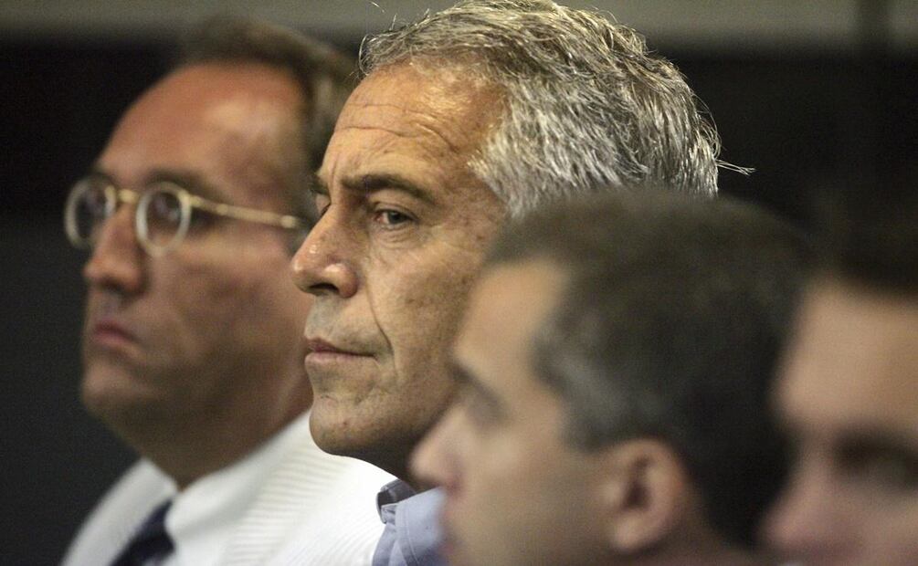 Anonymous vincula a Naomi Campbell, Donald Trump, Michael Bloomberg y Phil Collins con el pedófilo Jeffrey Epstein 