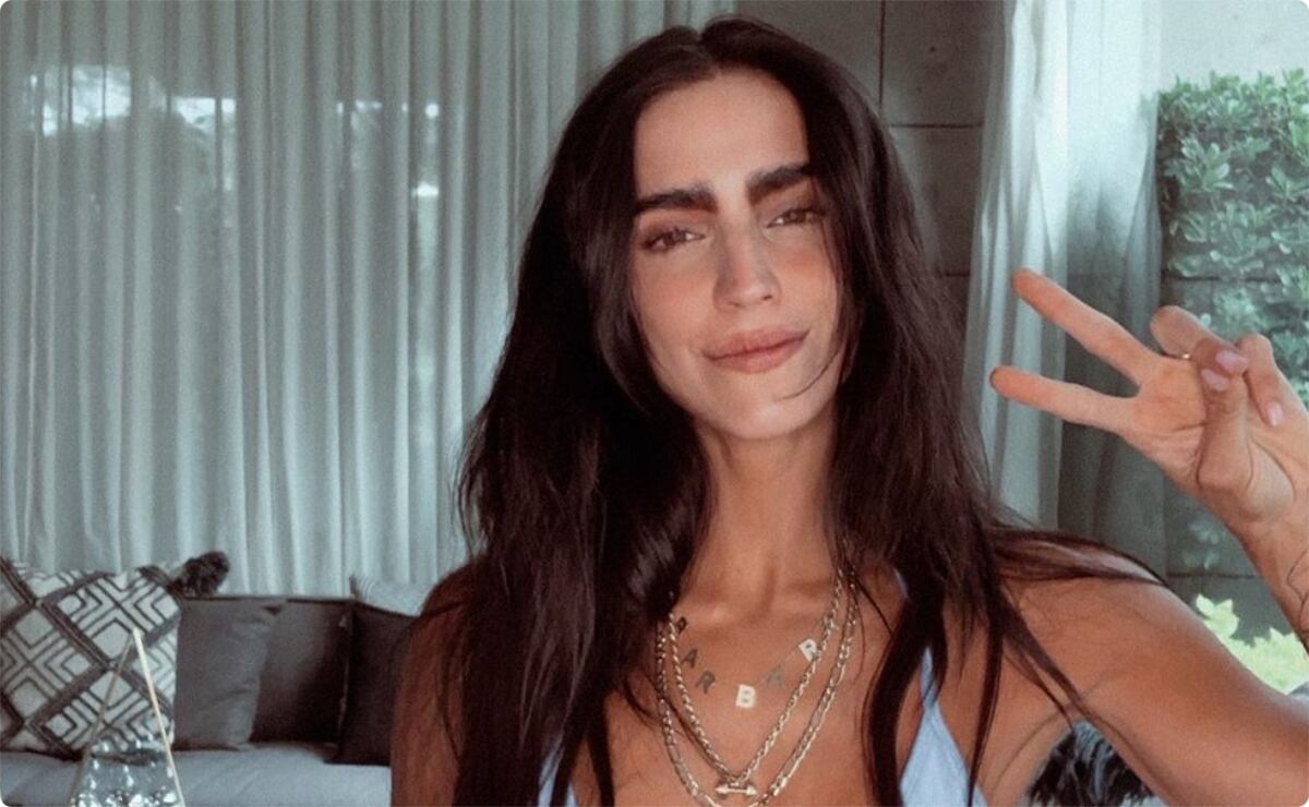 Bárbara de Regil se cae durante entretenimiento y ni eso la detuvo de seguir con su rutina