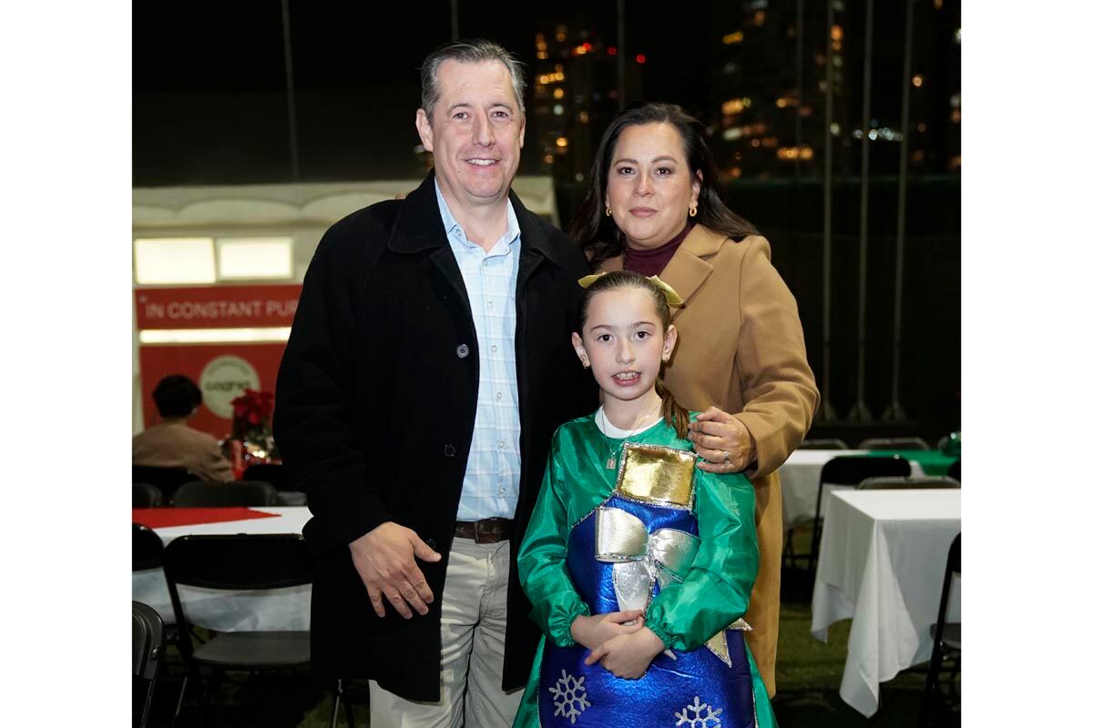 Gonzalo y Susana García con Natalia. (Foto: Leonardo Gómez)
