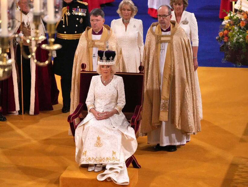 Carlos III y Camila. Te explicamos la diferencia entre una 'reina' y 'la reina consorte'