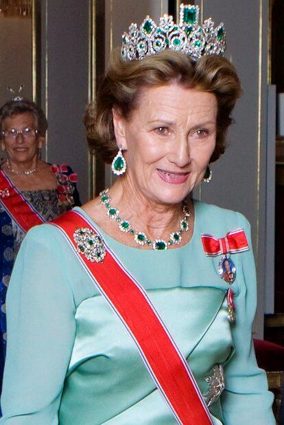 La historia de las 8 tiaras reales más espectaculares del mundo 
