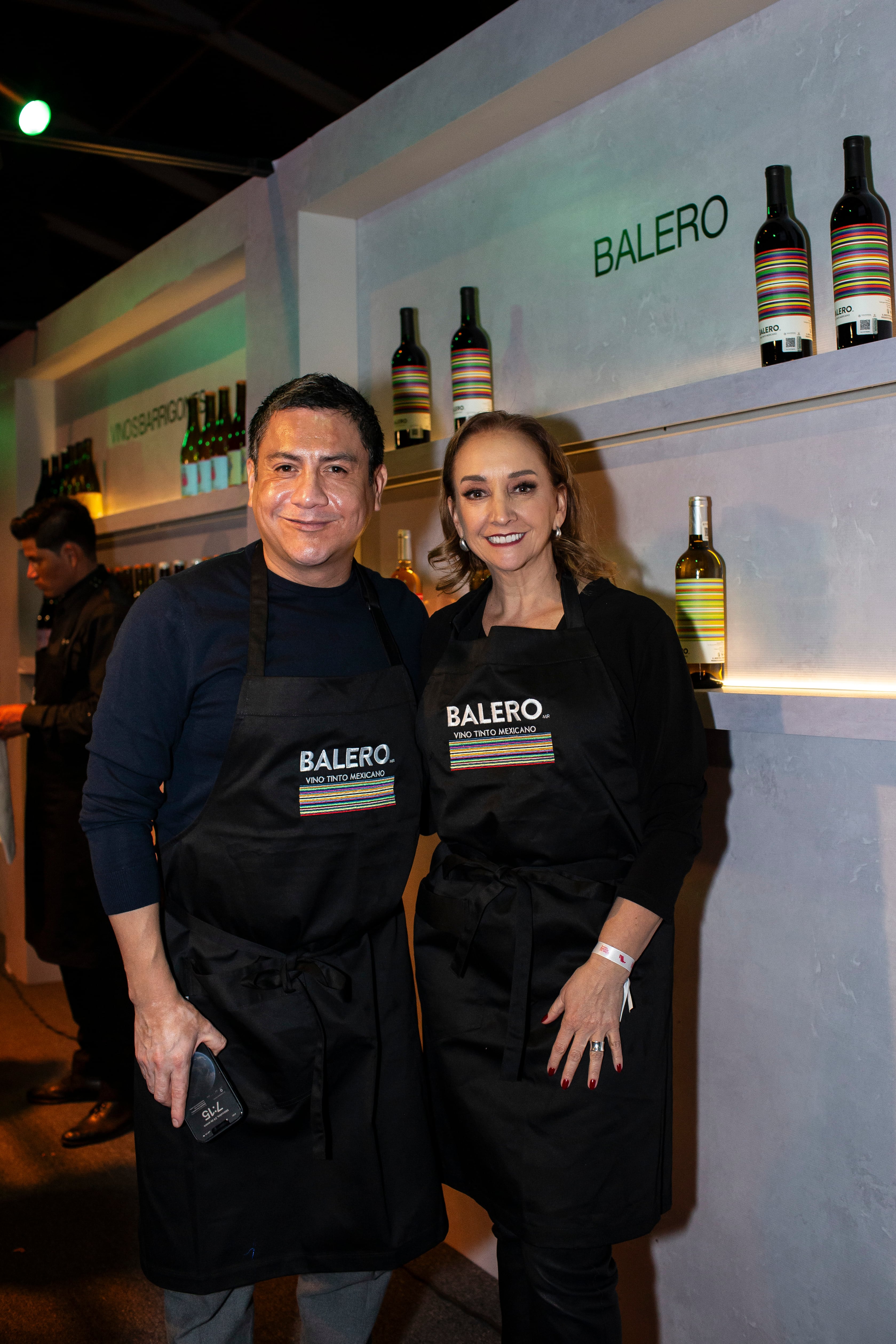 Armando Vera y Claudia Ruiz Massieu. (Foto: Esteban Torreblanca)
