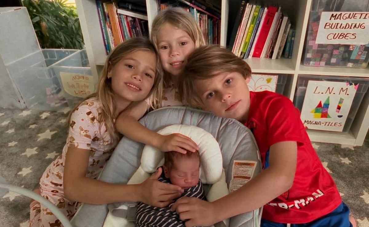 Los cuatro hijos de Enrique Iglesias y Anna Kournikova / Foto: Instagram @annakournikova