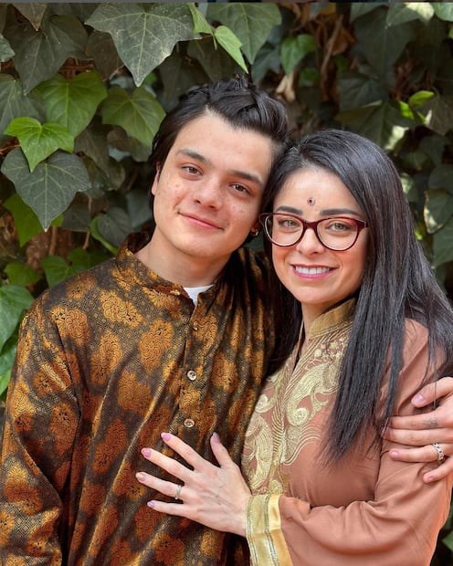 Violeta Isfel y su hijo Omar/Instagram.