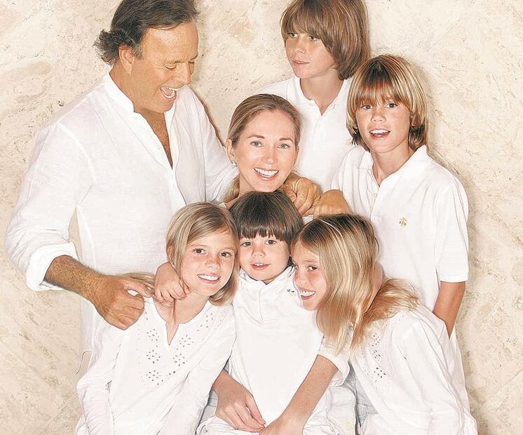 Famosos que se convirtieron en padres después de los 50