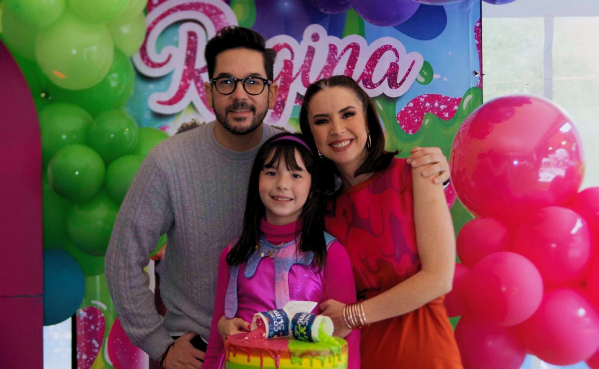 Andrea Torre junto a su esposo Pedro Ortiz de Pinedo y su hija Regina / Foto: Cortesía