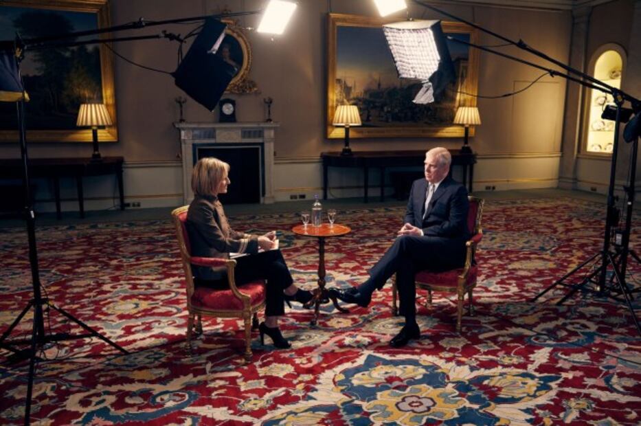 Aseguran que Sarah Ferguson podría ser la causante de pactar la polémica entrevista del príncipe Andrés