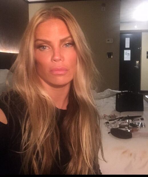 Jessica Canseco regresa a Twitter solo para desmentir a su ex Jose Canseco sobre Alex Rodríguez y JLo 