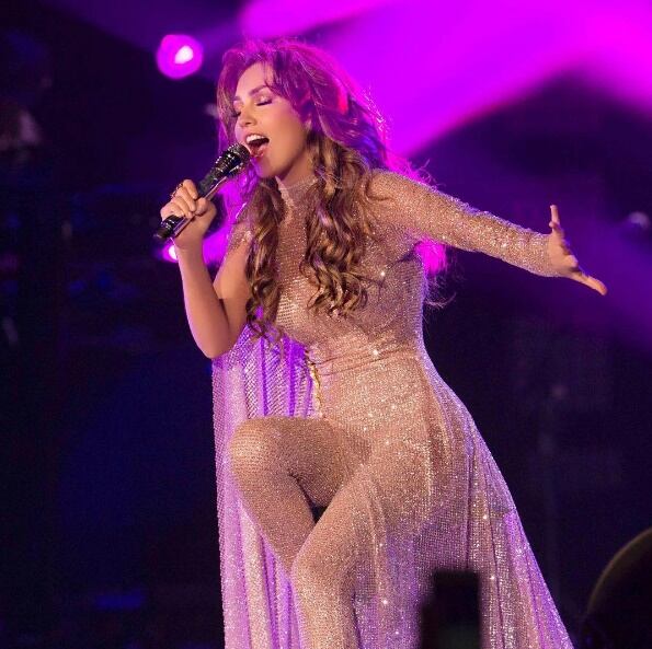 VIDEO: El beso de Erik Rubín y Thalía en el escenario 