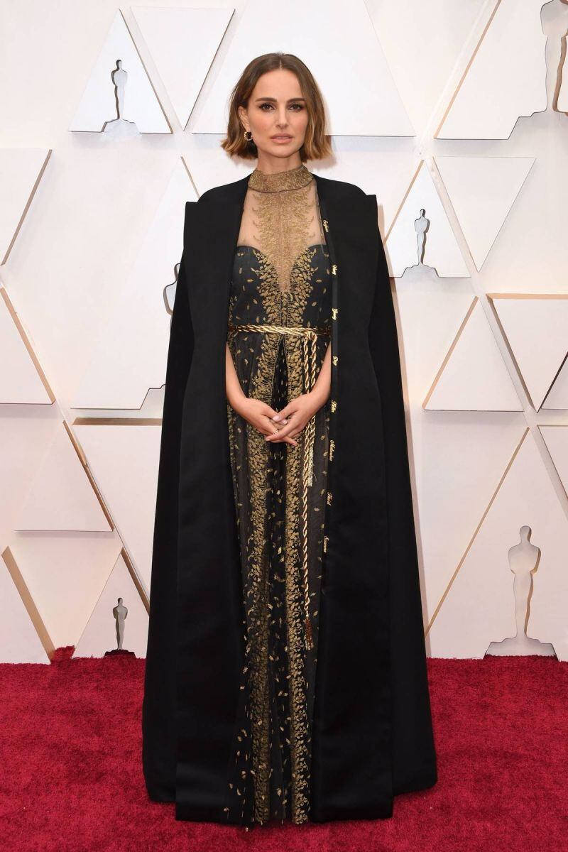 Natalie Portman y su vestido bordado con protesta en la gala del Oscar