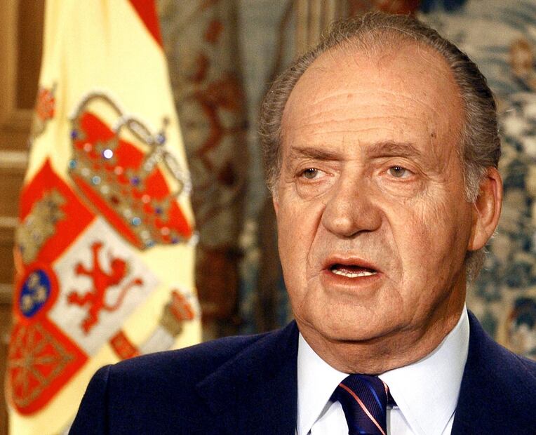 Operan al rey Juan Carlos por un tipo de cáncer de piel