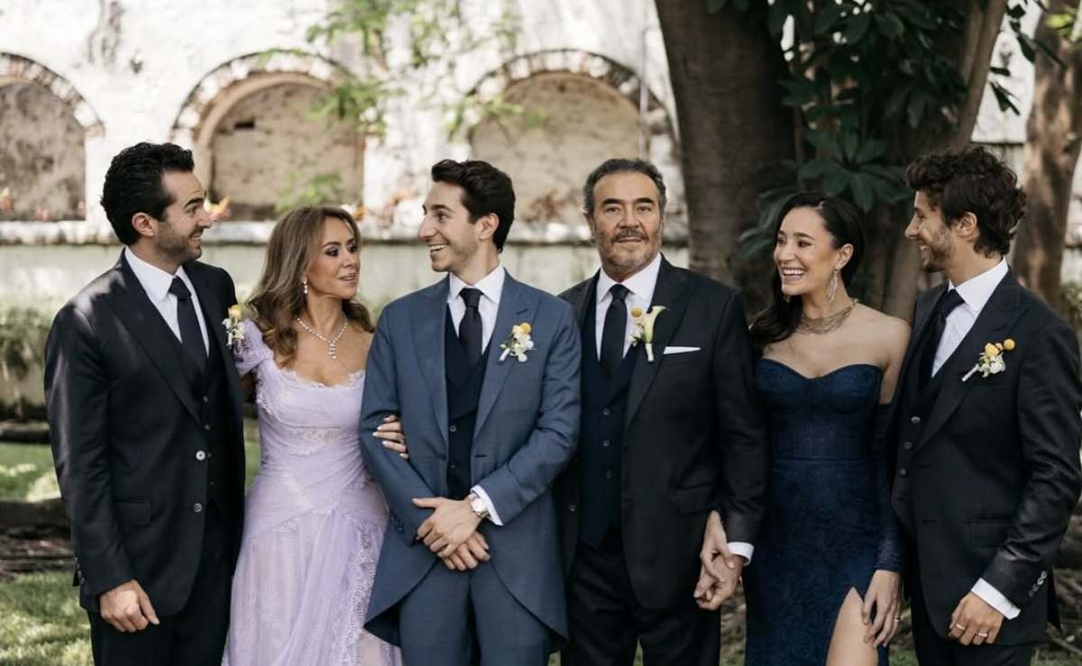 Fernando Zurita, Teresa Arellano, Andrés, Fernándo, Pau y Juanpa Zurita / Foto: Instagram @agba.weddings
