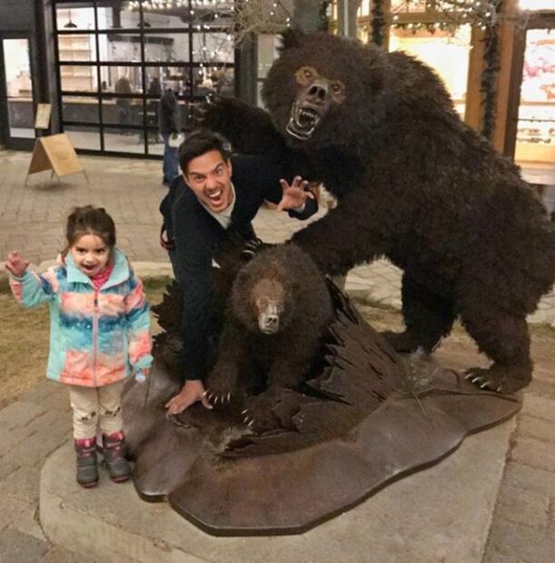 Vadhir Derbez saldrá con la mujer de su vida este San Valentín