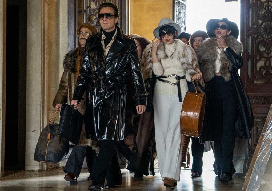 Halston: La vida del icónico diseñador en Netflix
