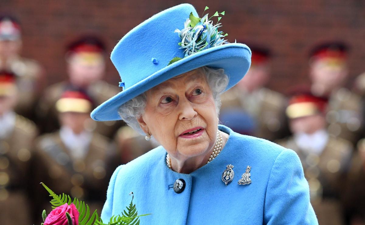 Sitio de chismes asegura que la reina Isabel II ha muerto