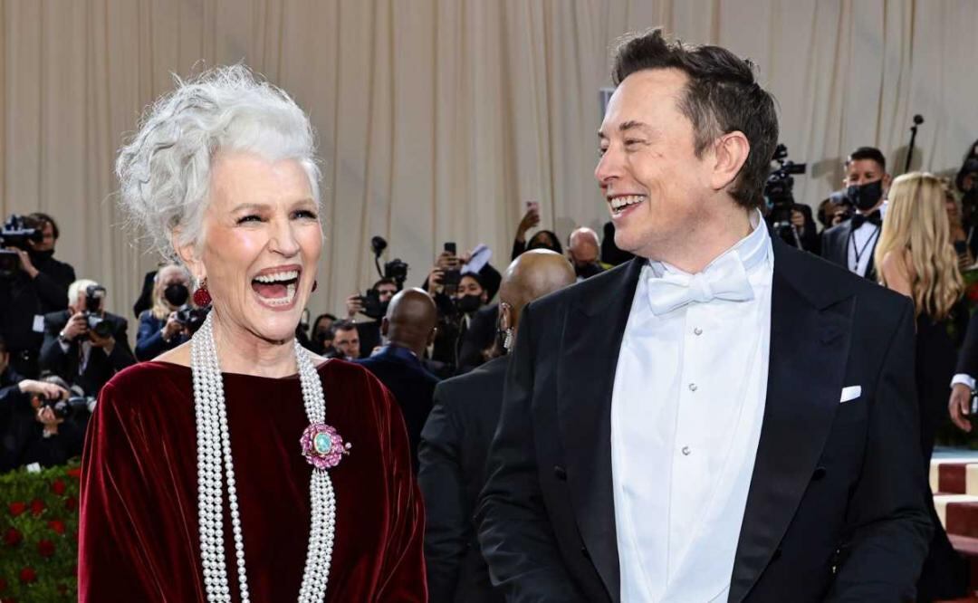 Maye Musk, mamá de Elon, suplica a la gente que paren su maldad contra su "hijo genio"