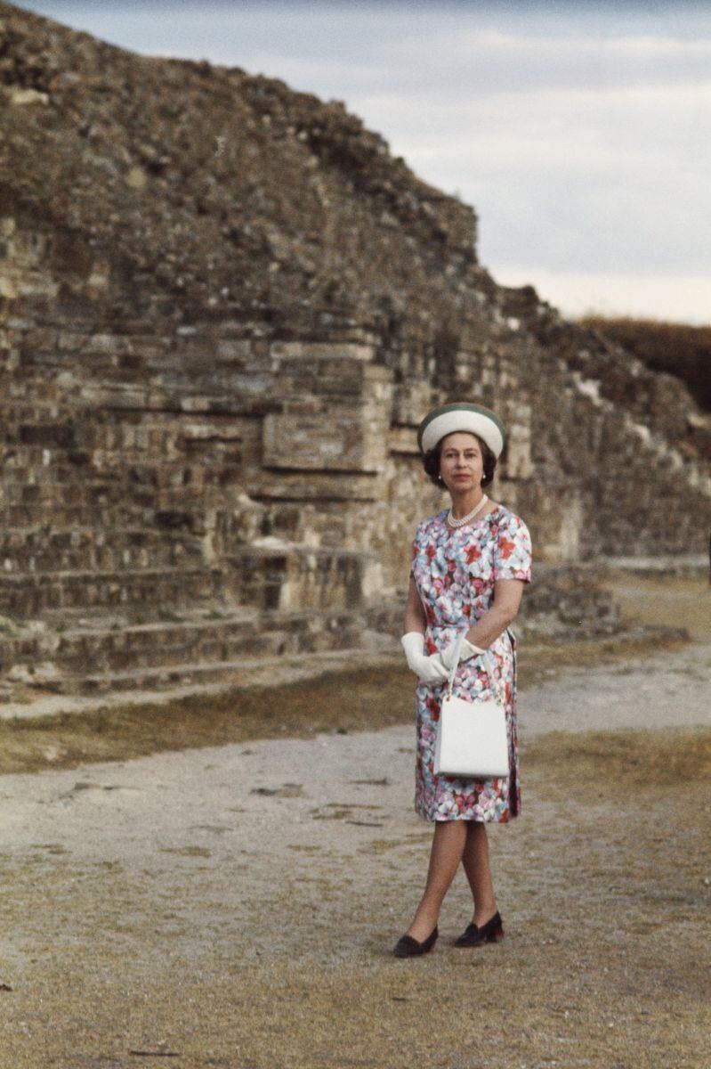 Estas son las imágenes de la visita de la reina Isabel ll a México