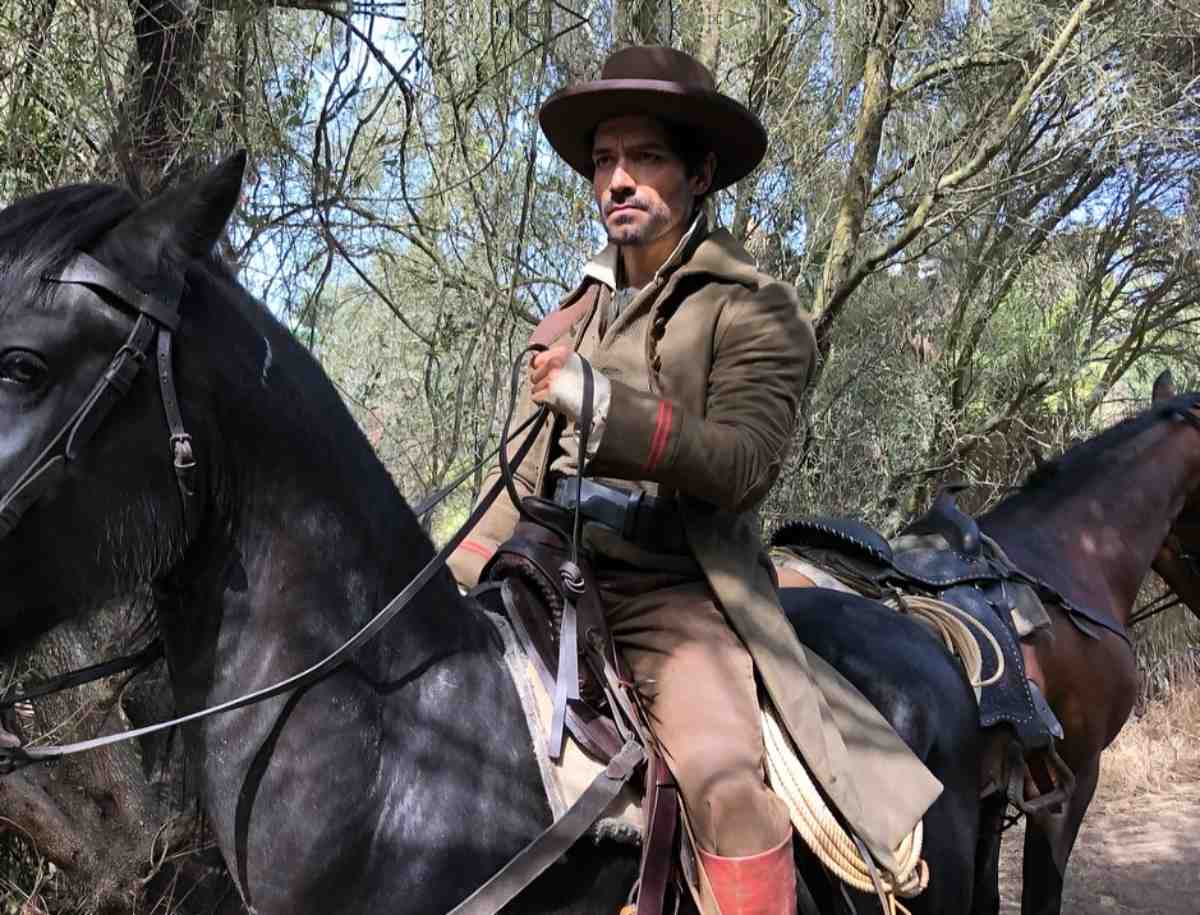 Christian Vázquez durante su participación en Zorro / Foto: Instagram
